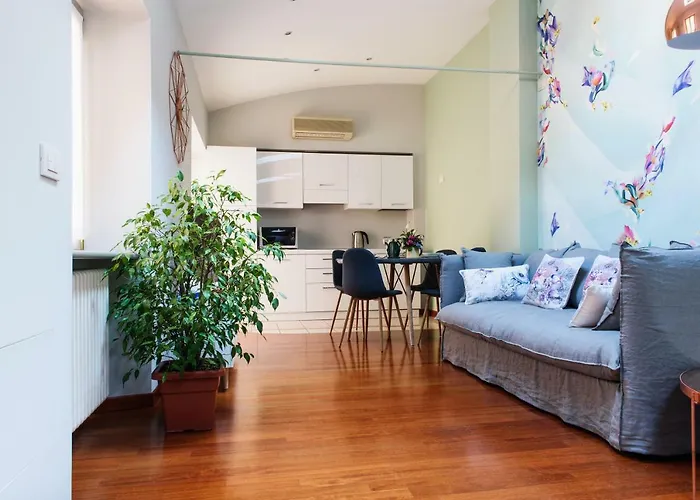 Lora Center Apartment